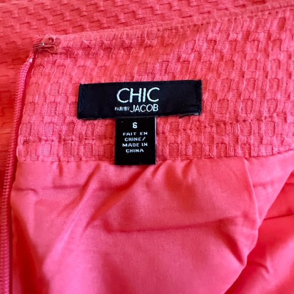 Coral mini skirt - Picture 3 of 3